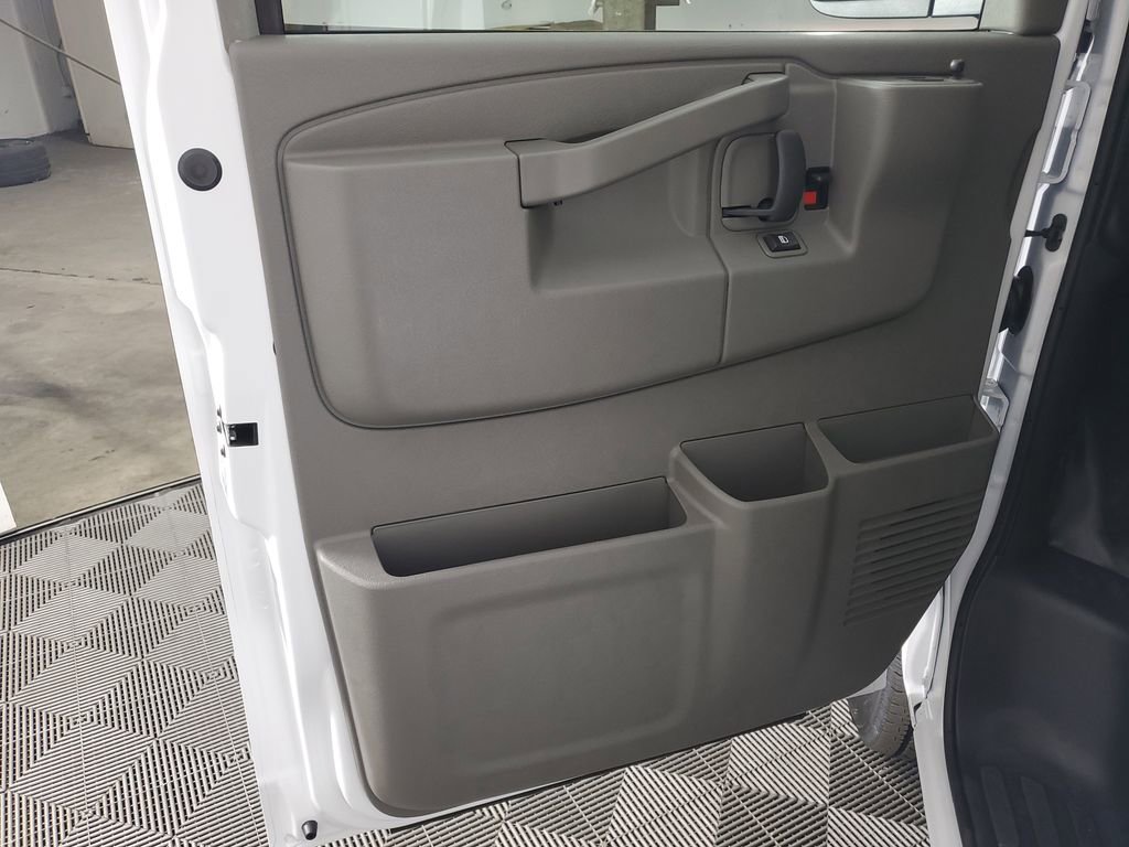 New 2026 Chevrolet Express 3500 Extended w/ Driver Convenience Package image 26