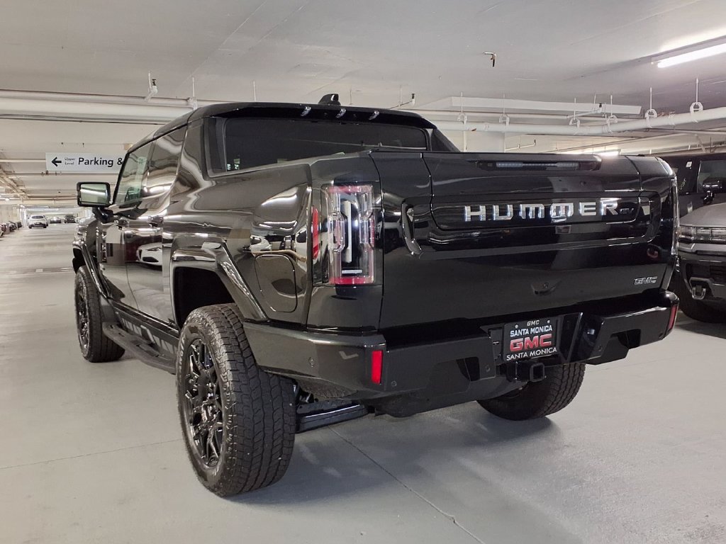 New 2026 GMC Hummer EV 4x4 Crew Cab w/ LPO, Storage Package image 9