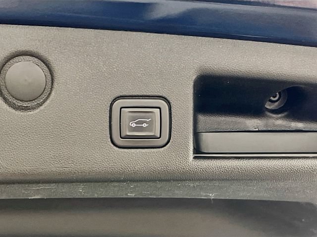 Used 2020 Chevrolet Equinox LT FWD image 26