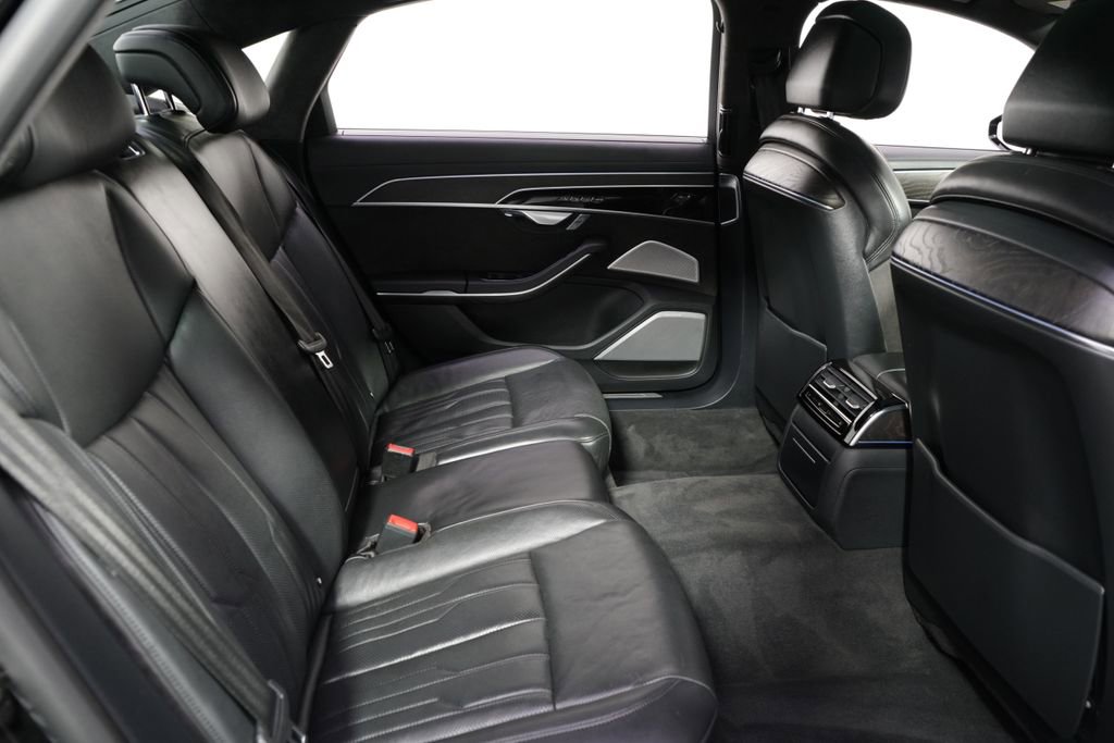 Used 2021 Audi A8 L 4.0T AWD/4WD image 18
