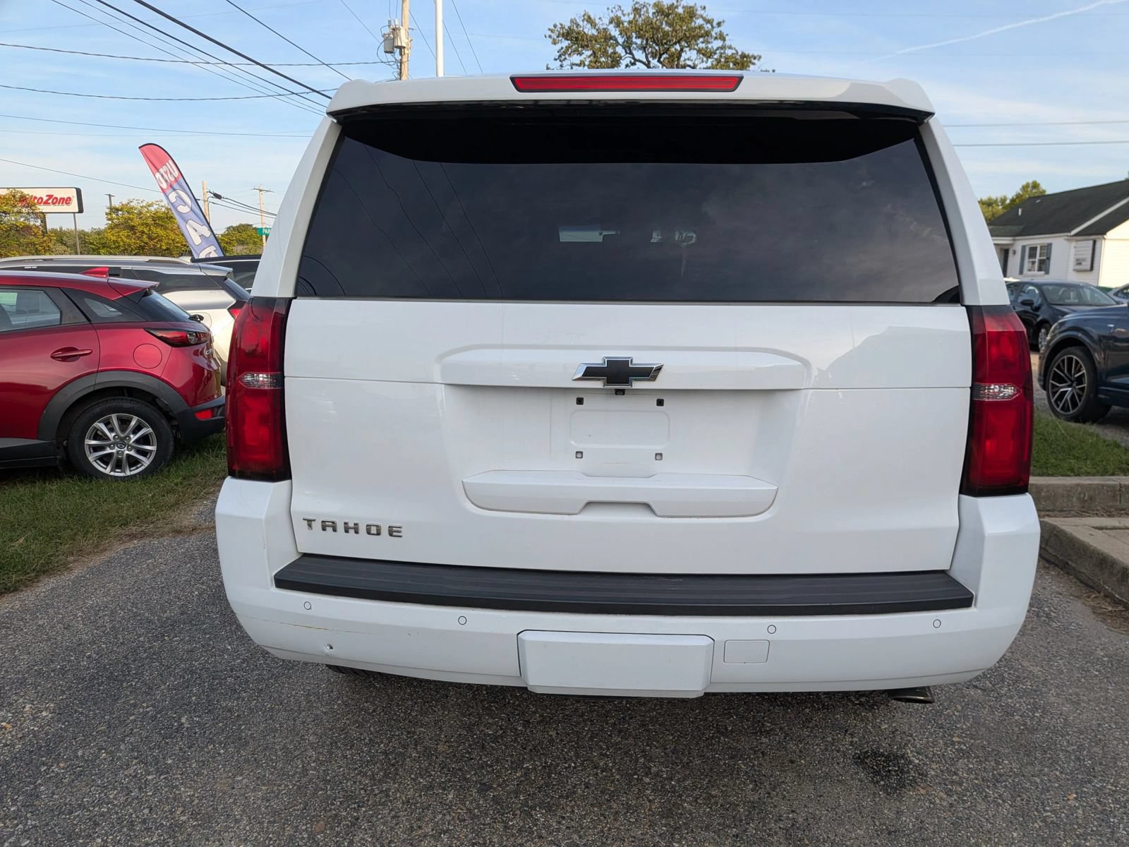 Used 2017 Chevrolet Tahoe LT w/ LT Signature Package AWD/4WD image 4