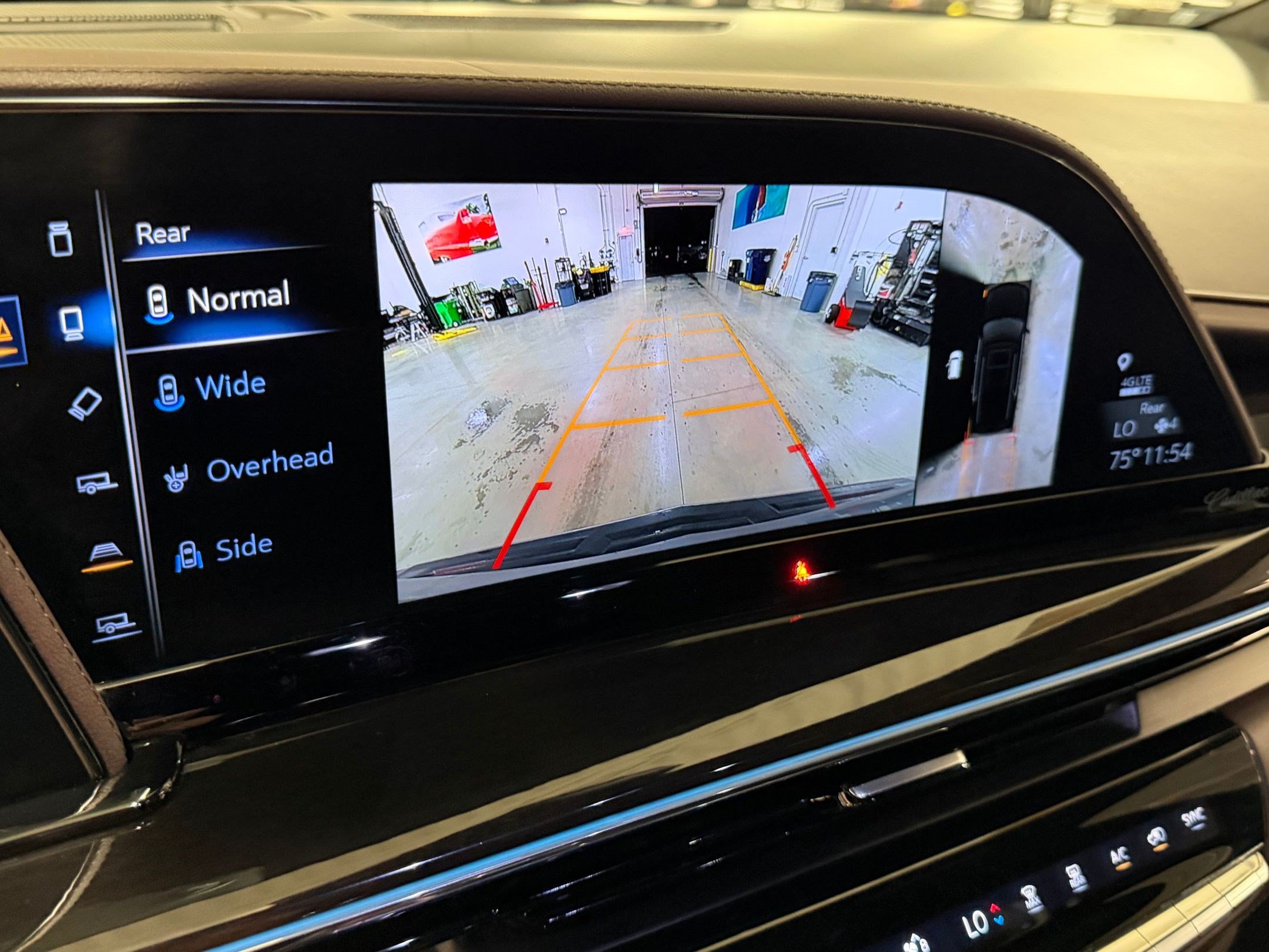 Used 2023 Cadillac Escalade Sport Platinum w/ LPO, ONYX Package AWD/4WD image 20