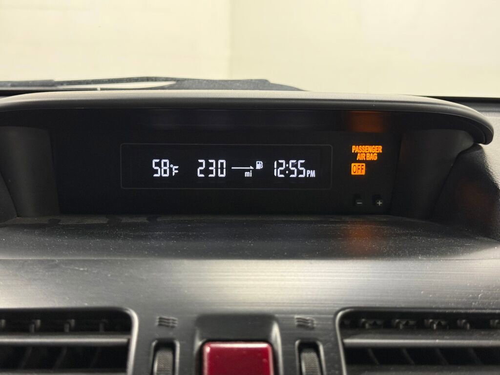 Used 2014 Subaru Crosstrek 2.0i Limited w/ Popular Package #2 image 25