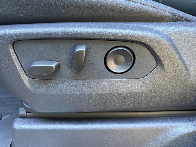 New 2026 GMC Sierra 1500 SLT w/ SLT Premium Package image 28