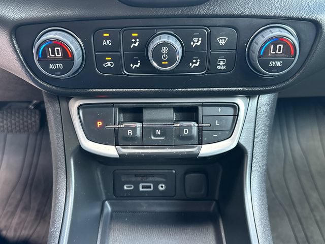 Used 2023 GMC Terrain SLE w/ Driver Convenience Package AWD/4WD image 30