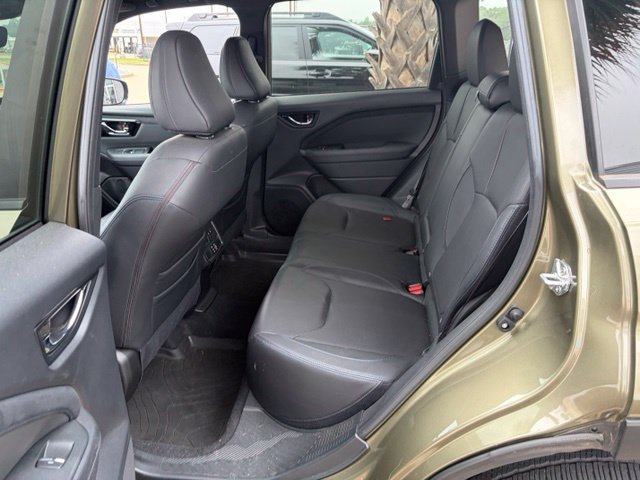 Used 2025 Subaru Forester Limited AWD/4WD image 16