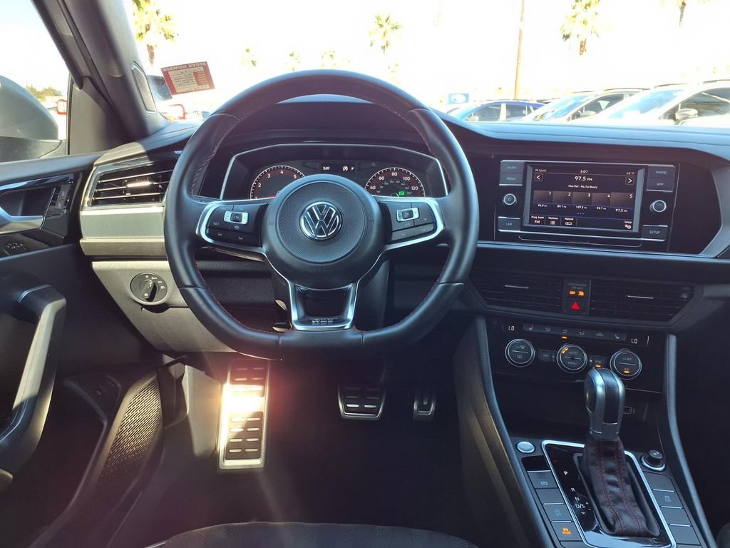 Used 2019 Volkswagen Jetta GLI image 25