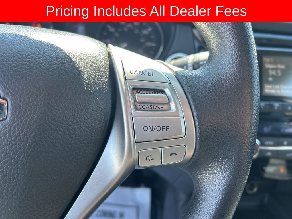 Used 2015 Nissan Rogue SV FWD image 8