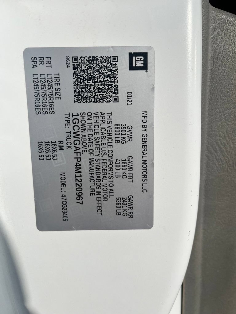 Used 2021 Chevrolet Express 2500 w/ Driver Convenience Package RWD image 11