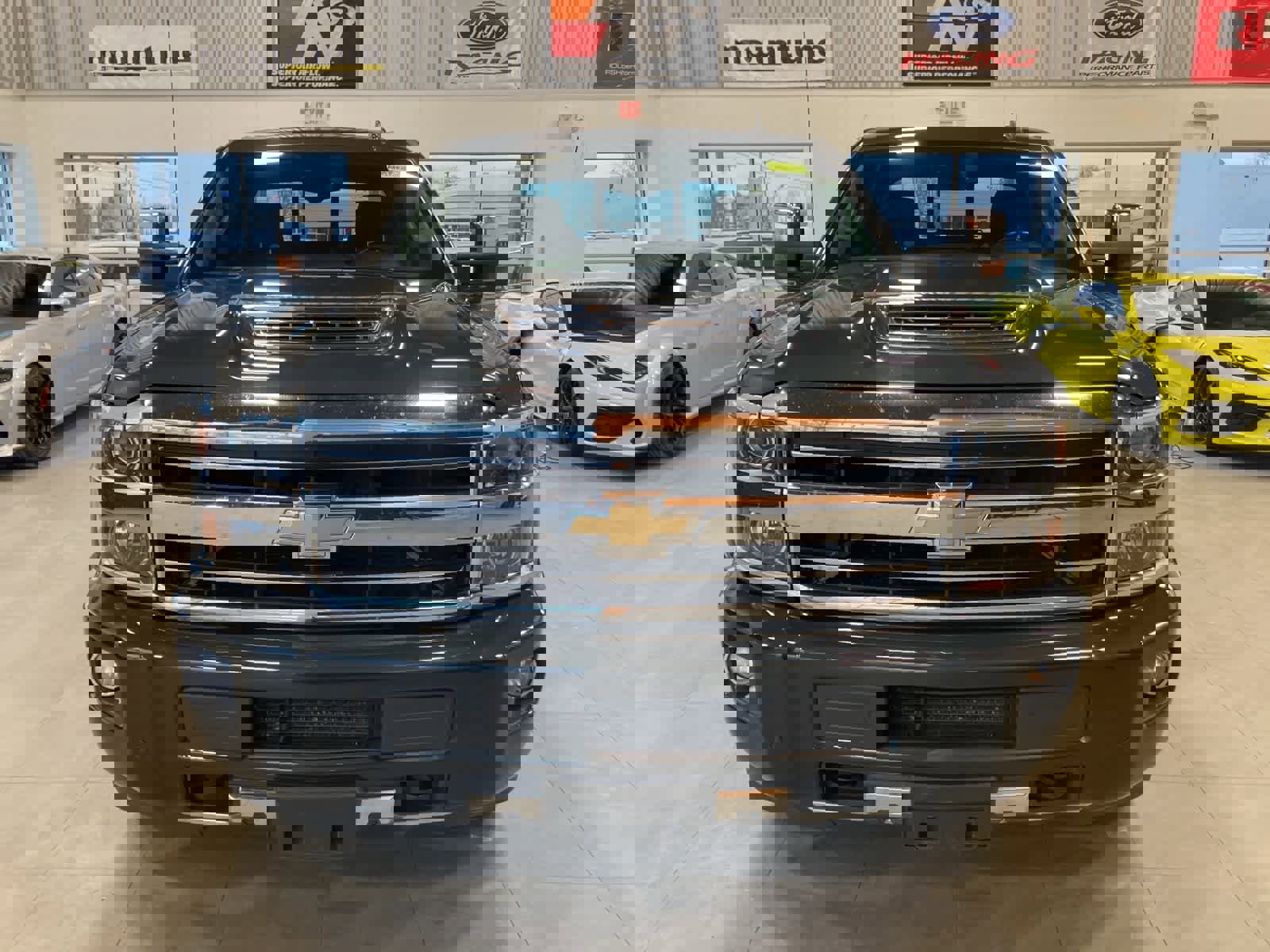 Used 2018 Chevrolet Silverado 2500 High Country image 2