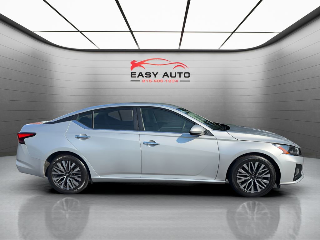 Used 2023 Nissan Altima 2.5 SV image 39