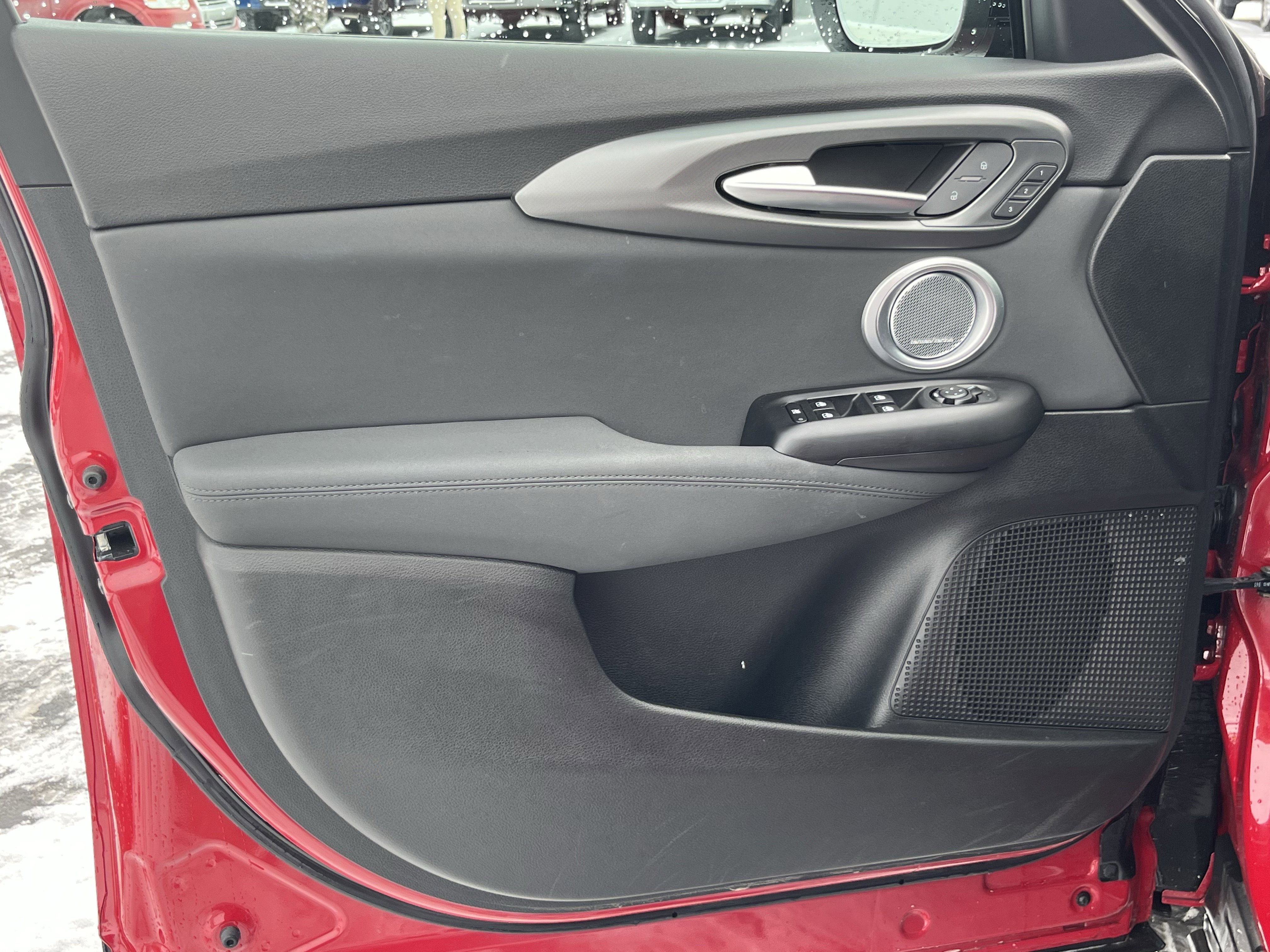 Used 2024 Alfa Romeo Tonale Ti image 18