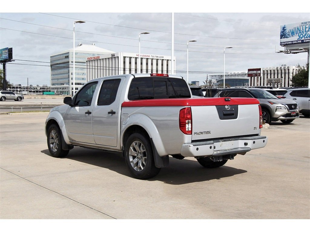 Used 2021 Nissan Frontier SV image 4