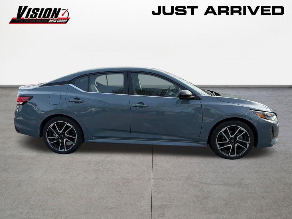 Used 2024 Nissan Sentra SR image 4