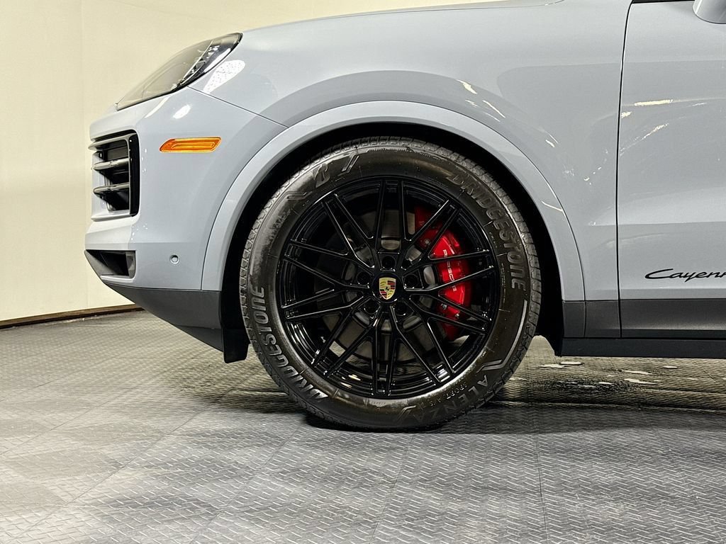 Certified 2024 Porsche Cayenne S AWD/4WD image 29