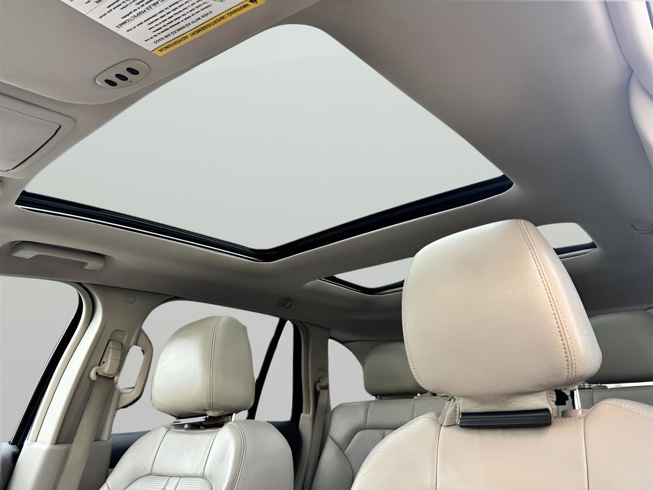 Used 2012 Lincoln MKX AWD image 19