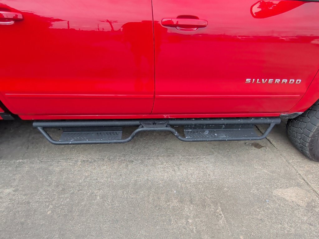 Used 2018 Chevrolet Silverado 1500 LT w/ All Star Edition AWD/4WD image 9