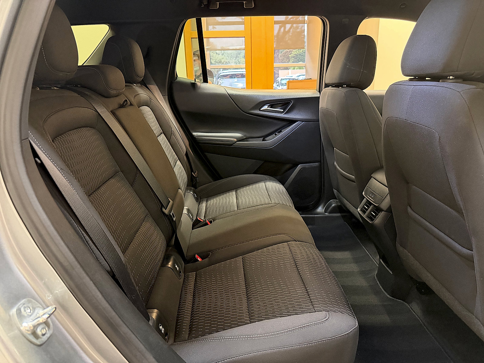 Used 2026 Chevrolet Equinox LT FWD image 14