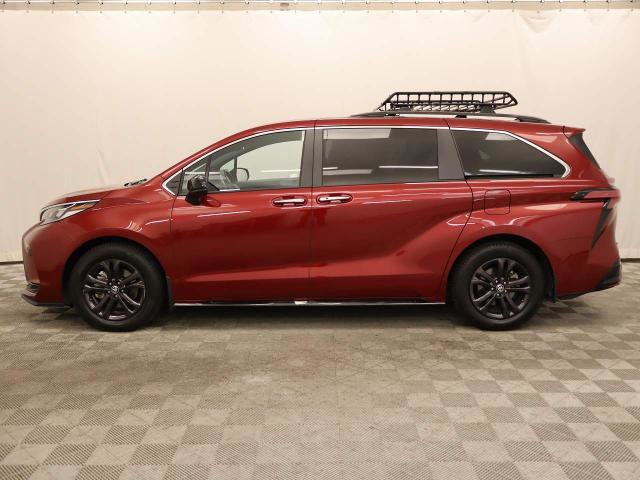 Used 2024 Toyota Sienna XSE w/ XSE Plus Package AWD/4WD image 13