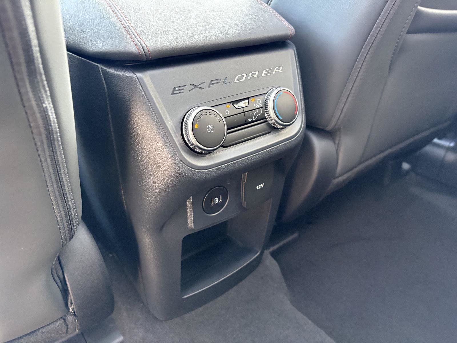 New 2026 Ford Explorer Active w/ Active Comfort Package AWD/4WD image 18