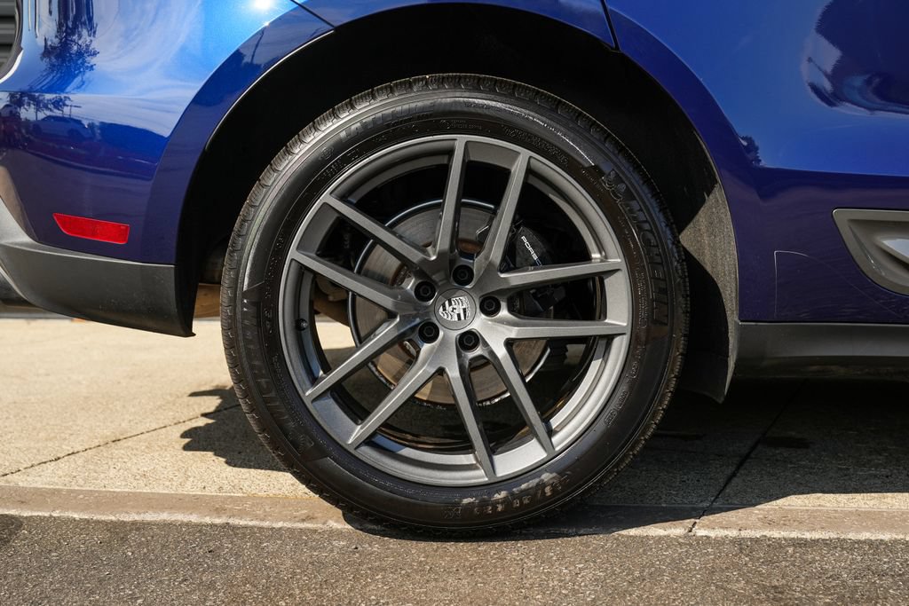 Certified 2026 Porsche Macan Turbo AWD/4WD image 38