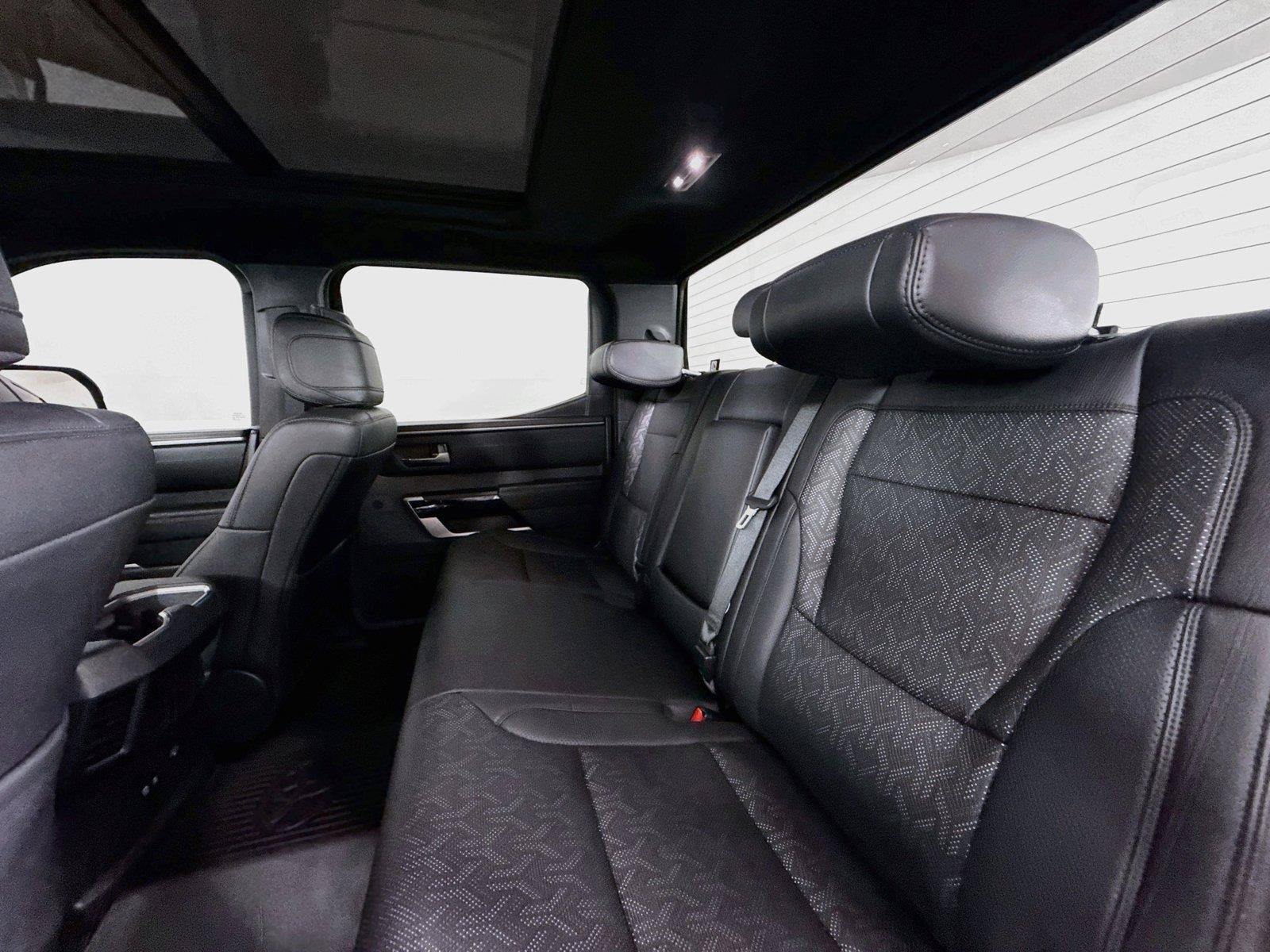 Used 2025 Toyota Tundra Limited AWD/4WD image 32