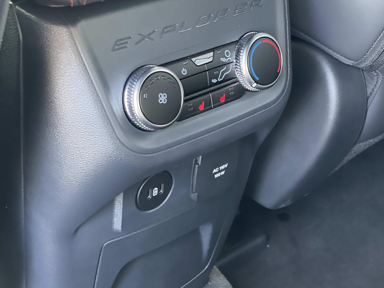 New 2026 Ford Explorer ST-Line w/ ST-Line Street Pack RWD image 16