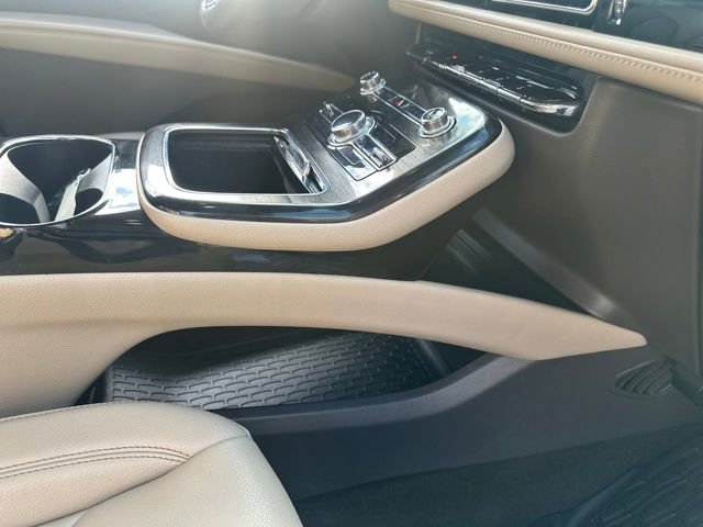 Certified 2023 Lincoln Nautilus AWD w/ Premium Package image 15