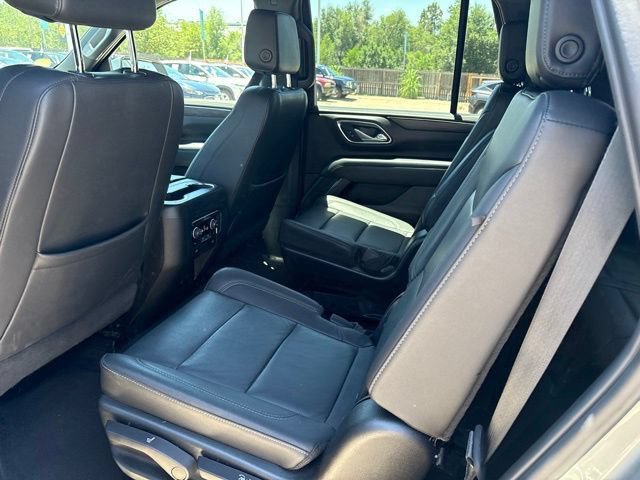 Used 2023 Chevrolet Tahoe Z71 w/ Luxury Package AWD/4WD image 9