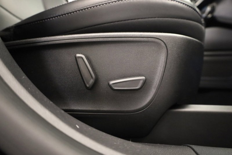 Used 2023 Ford Escape Platinum image 30