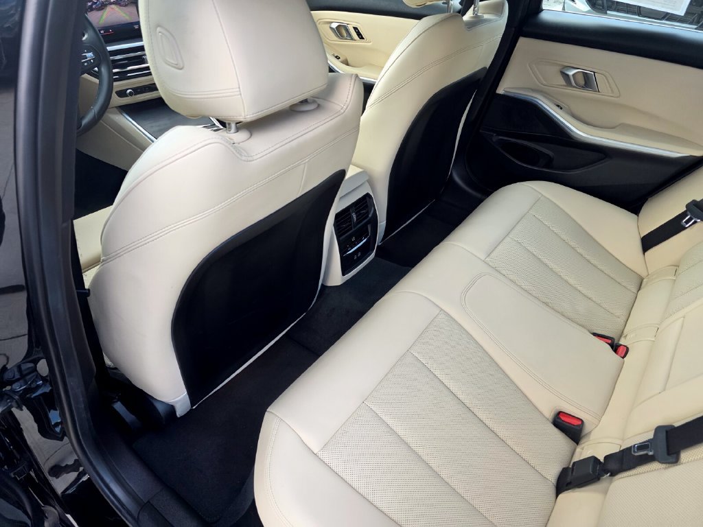 Certified 2024 BMW 330i Sedan w/ Convenience Package RWD image 14