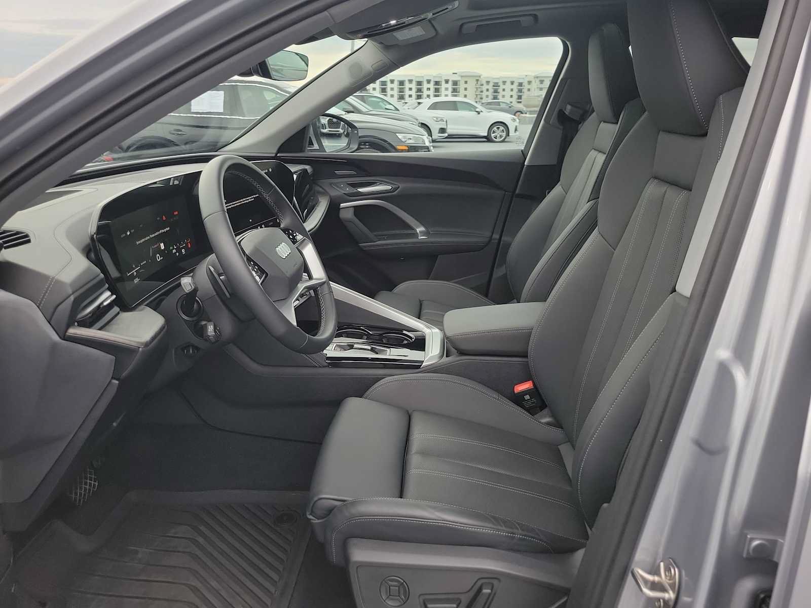 Certified 2025 Audi Q5 Premium Plus AWD/4WD image 14