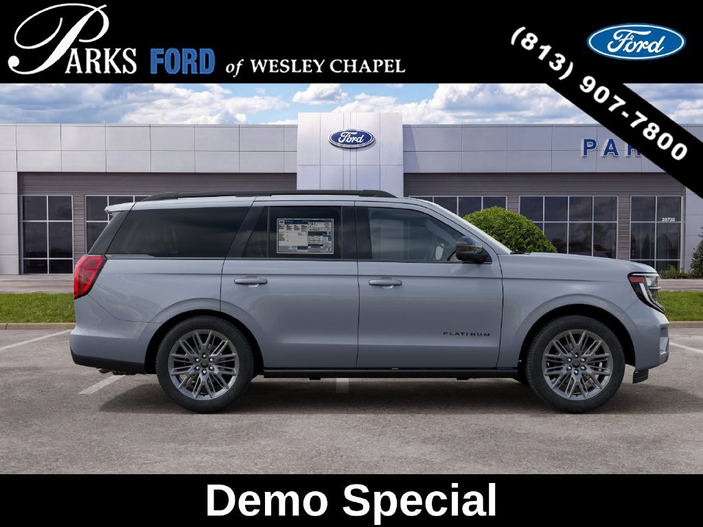 New 2027 Ford Expedition Platinum w/ Stealth Appearance Package AWD/4WD image 5