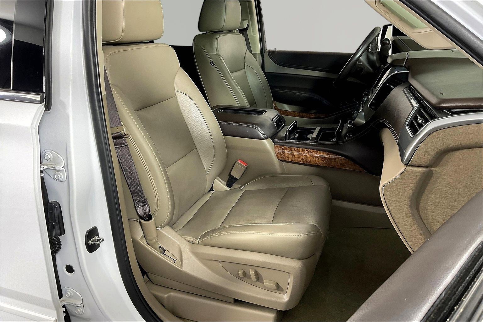 Used 2019 Chevrolet Tahoe Premier AWD/4WD image 30