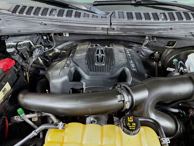 Used 2019 Lincoln Navigator Select RWD image 36