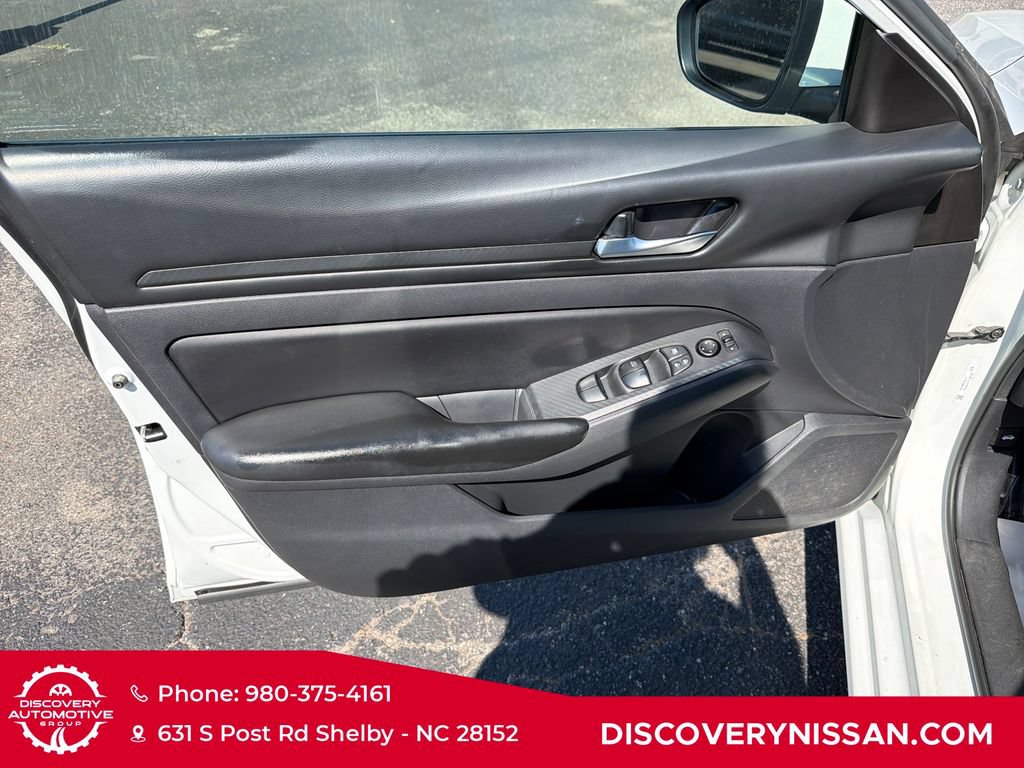 Certified 2022 Nissan Altima 2.5 S FWD image 8