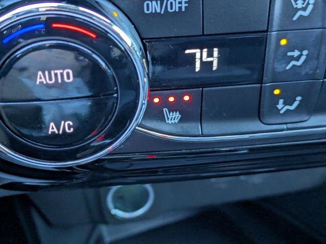 Used 2024 Chevrolet Trax RS w/ Sunroof Package image 23