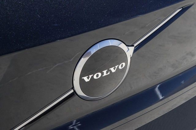 New 2025 Volvo EX30 Plus w/ Protection Package Premier image 11