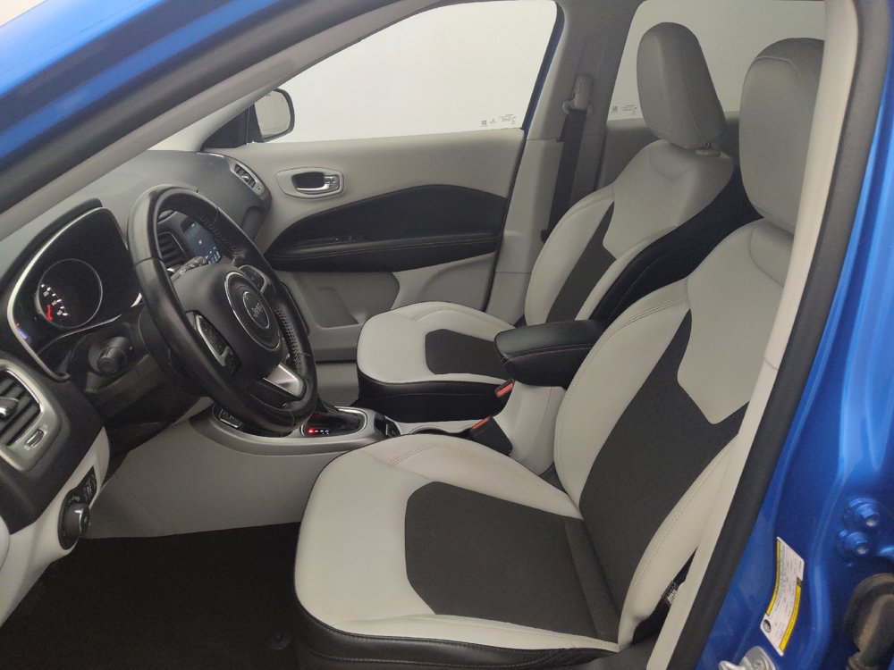 Used 2020 Jeep Compass Latitude w/ Popular Equipment Group FWD image 17