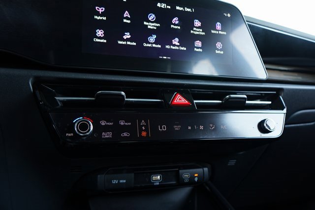 Used 2023 Kia Niro EX image 20