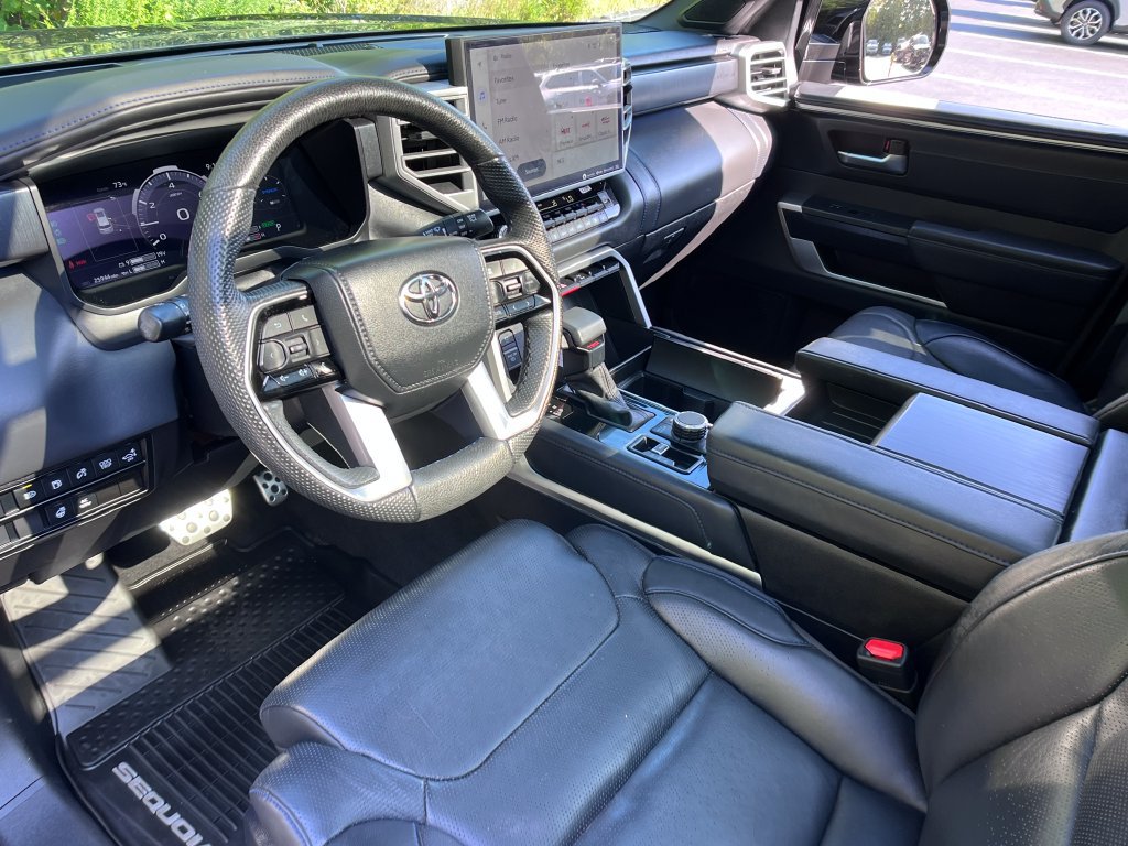 Used 2024 Toyota Sequoia Platinum w/ TRD Off-Road Package AWD/4WD image 10