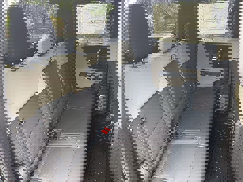 New 2026 GMC Hummer EV 4x4 Crew Cab w/ LPO, Dark Essentials Package image 27