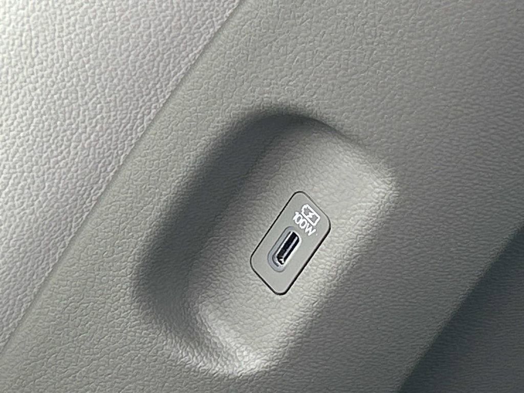 New 2026 Hyundai Palisade Limited image 24