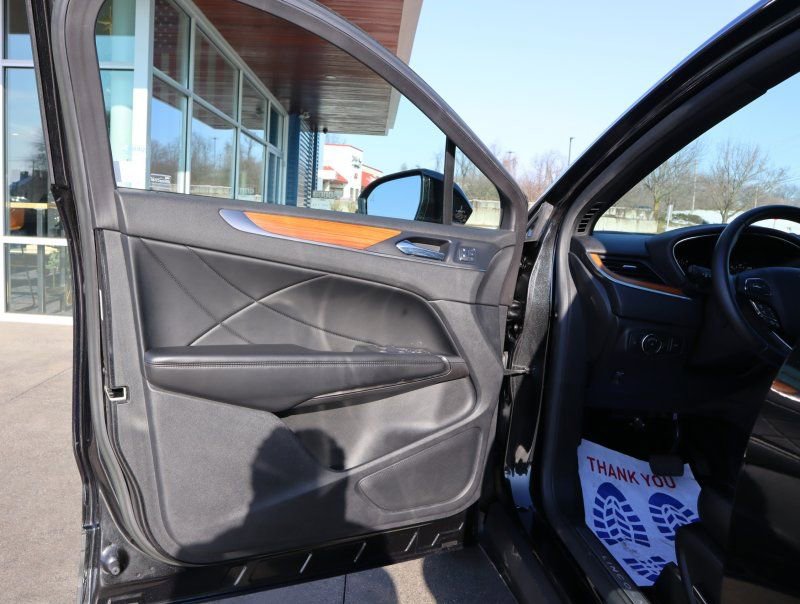 Used 2015 Lincoln MKC AWD w/ Equipment Group 102A Reserve image 15