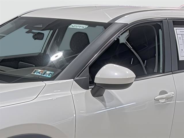 Used 2023 Nissan Rogue SV AWD/4WD image 8