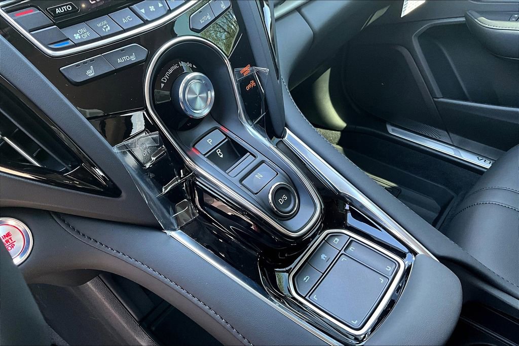 Used 2024 Acura RDX SH-AWD image 11