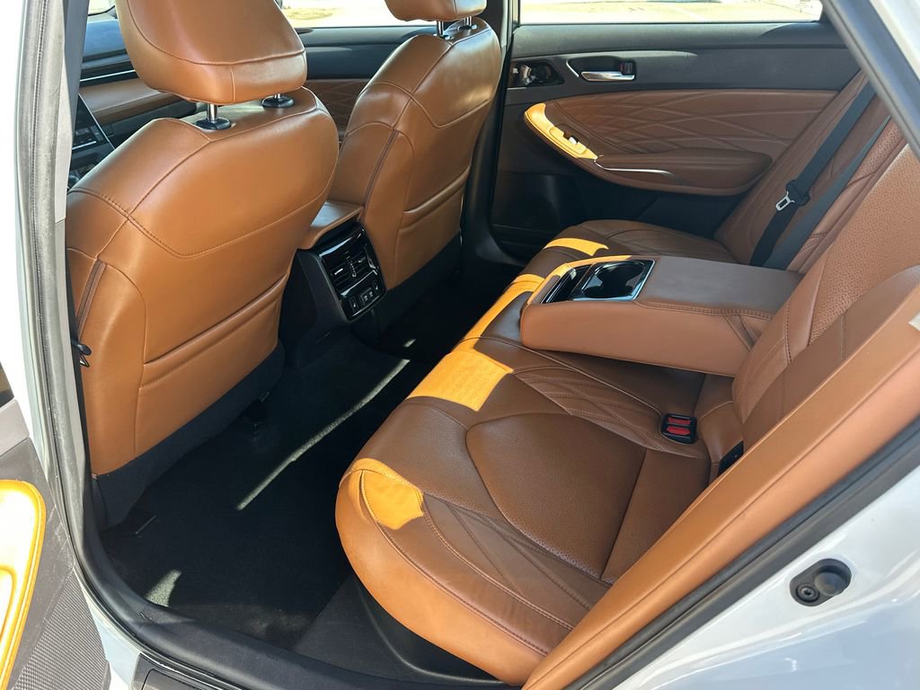 Used 2020 Toyota Avalon Limited w/ Advanced Safety Package image 16