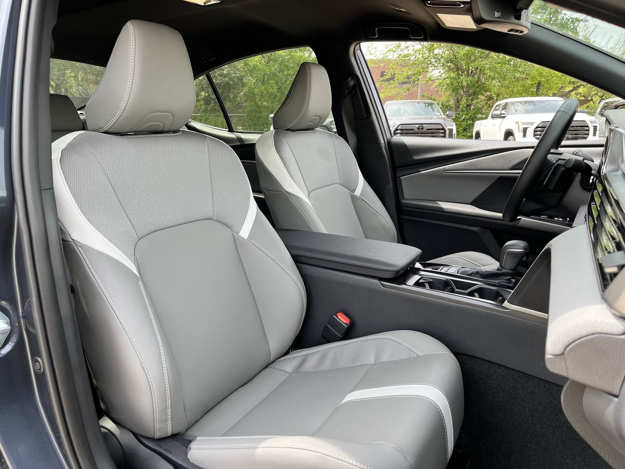 Used 2026 Toyota Camry SE w/ Convenience Package FWD image 24