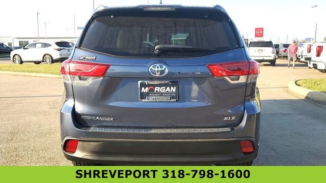 Used 2019 Toyota Highlander XLE FWD image 13