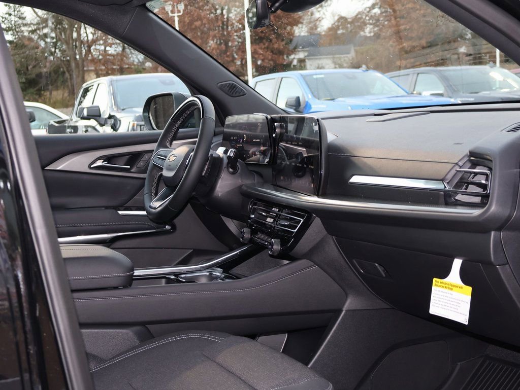 New 2026 Chevrolet Traverse LT w/ Enhanced Driving Package image 34